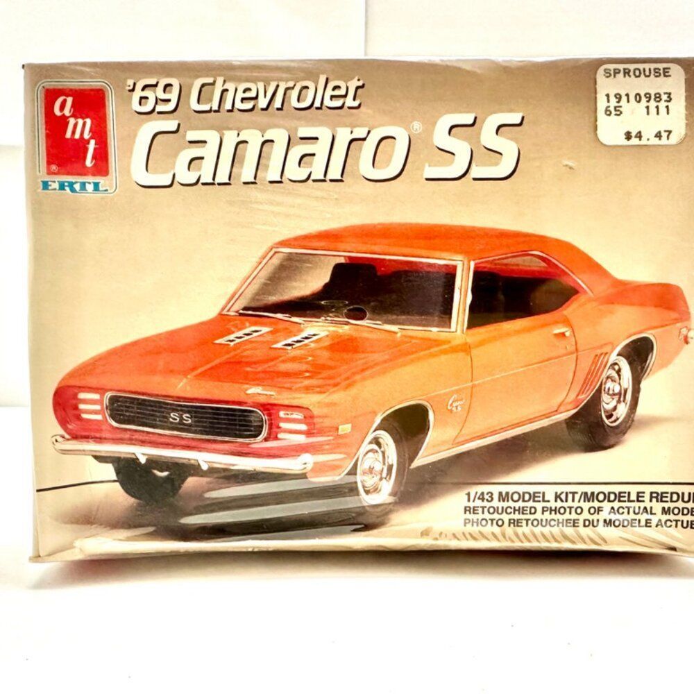 AMT 1/43 1969 CHEVY CAMARO SS VINTAGE PLASTIC MODEL CAR KIT 6905 ITEM # O/B RARE